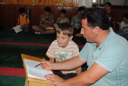 Müftülük Yaz Kurslarına Katılan Öğrencileri Ödüllendirecek