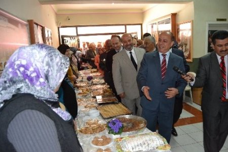 Müftülükten Kur'an kursu yararına kermes
