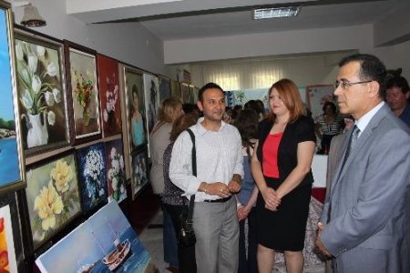 Muğla Halk Eğitim Merkezi'nin yıl sonu sergileri açıldı