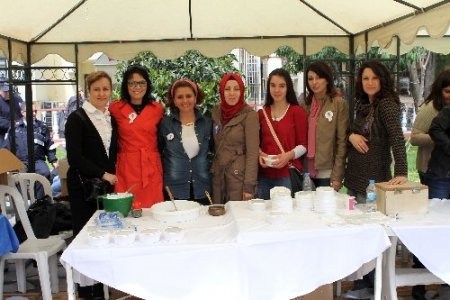 Muğla İl Emniyet Müdürlüğü kermes düzenledi