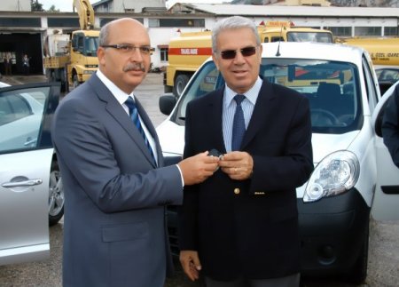 Muğla İl Özel İdaresi’nden üç araç teslim edildi