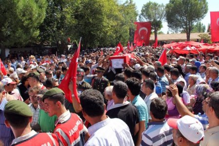 Muğla şehidini dualarla son yolculuğuna uğurlandı