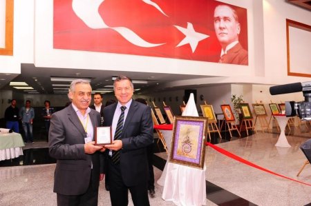 Muğla Üniversitesi’nde hat ve kaligrafi sergisi açıldı