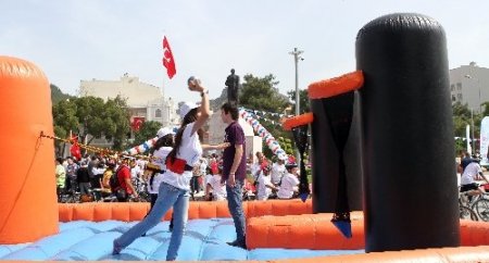 Muğla’da 19 Mayıs şenlik havasında kutlandı