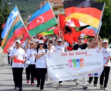 Muğla'da 20 ülkeden gençler yürüdü