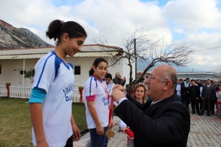 Muğla'da Atatürk Yol Koşusu yapıldı