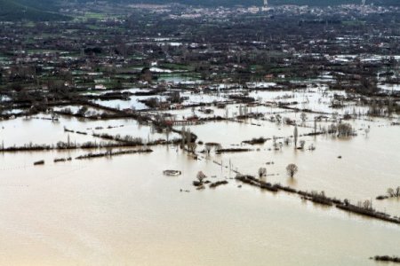 Muğla'da evleri ve tarım arazilerini su bastı