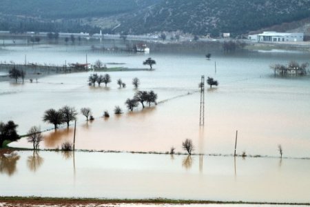Muğla'da göle dönen tarlalarda hasar tespit çalışmasına başlandı