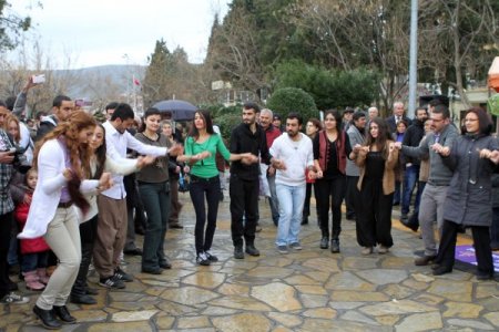 Muğla'da kadına şiddet dansla protesto edildi