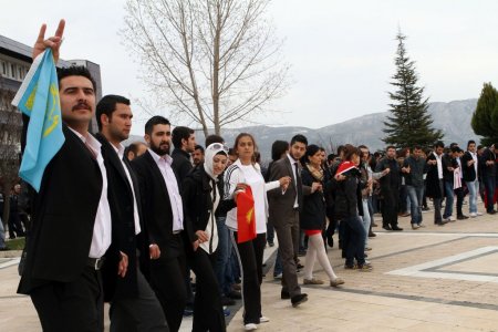 Muğla’da Nevruz kutlamaları renkli görüntülere sahne oldu