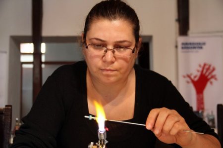 Muğla’daki cam kursuna hanımlar büyük ilgi gösteriyor