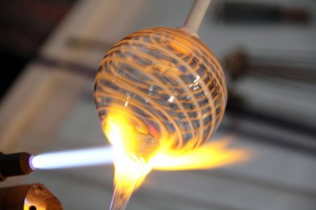 Muğla’daki cam kursuna hanımlar büyük ilgi gösteriyor