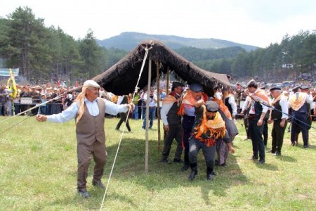 Muğla’daki Yörük Şenliğine 20 Bin Kişi Katıldı