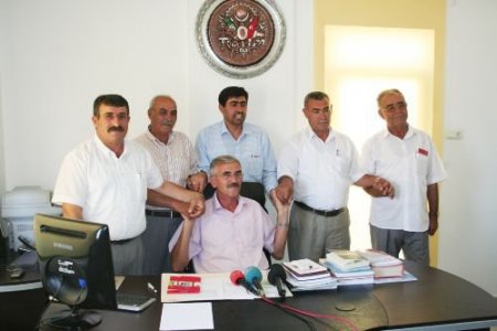 Muhalefetten Beş Belediye Başkanı Daha 'evet' Dedi