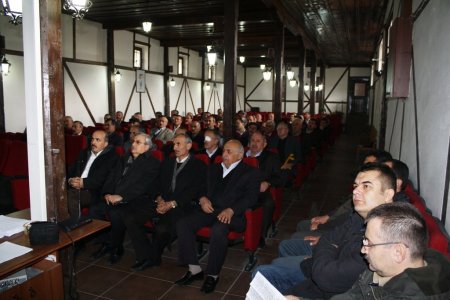 Muhtarlar ve üretici birliklerin yöneticilerine hayvan hastalıkları eğitimi