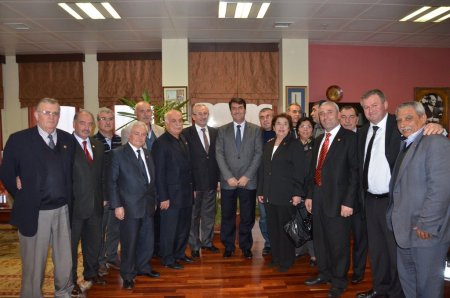 Muhtarlardan Dündar’a teşekkür ziyareti