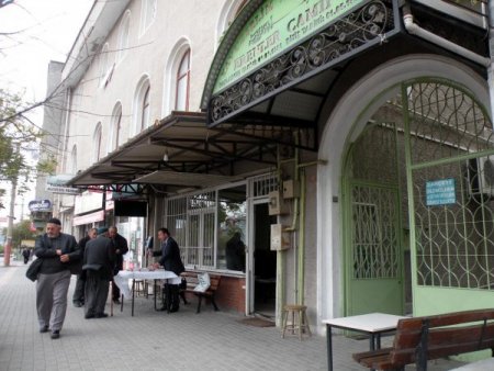 'Muhterem Müslümanlar, yatarken sobaları söndürün'