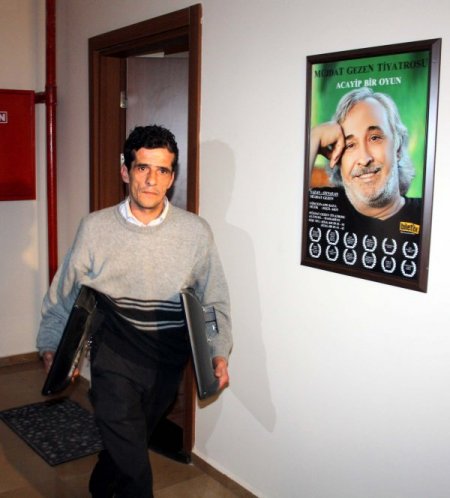 Müjdat Gezen Sanat Merkezi’ne Haciz Şoku