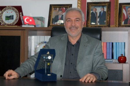 Mültecileri mercek altına alan AK Parti Kütahya İl Başkanlığı'na özel ödül