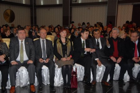 Mumcu: Türkiye'de kadınların çoğu kayıt dışı çalışıyor