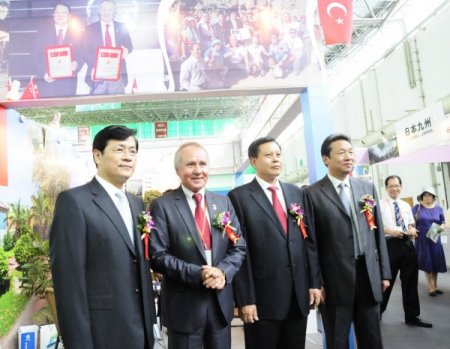 Muratpaşa, Çin’deki fuarda tanıtılıyor