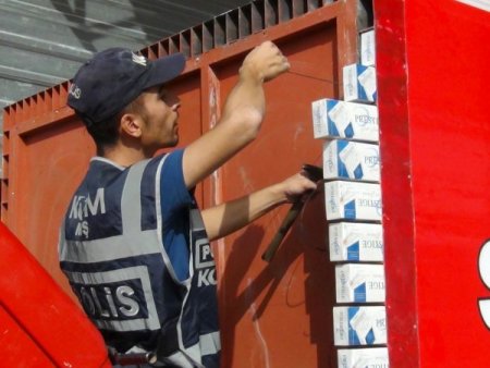 Muş polisinin gümrük kaçağı sigaradaki büyük başarısı