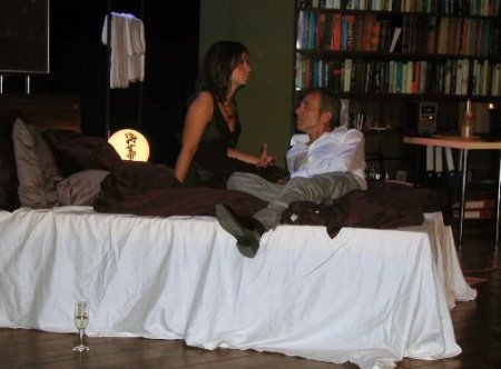 Musa Uzunlar'ın Yönettiği 'kara Kaplı' Tiyatro Oyunu Alanya'da Sergilendi