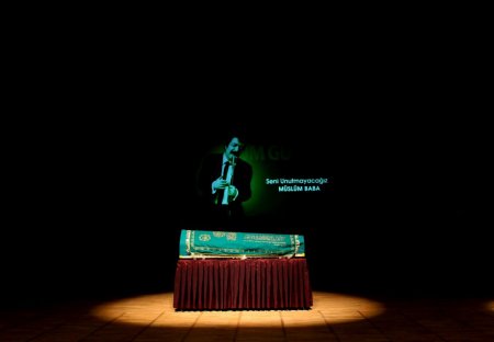 Müslüm Gürses, son kez sevenlerinin karşısına çıktı