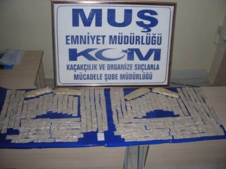Muş’ta 3,5 Kg Eroin Ele Geçirildi, Şüpheli 2 Yabancı Tutuklandı