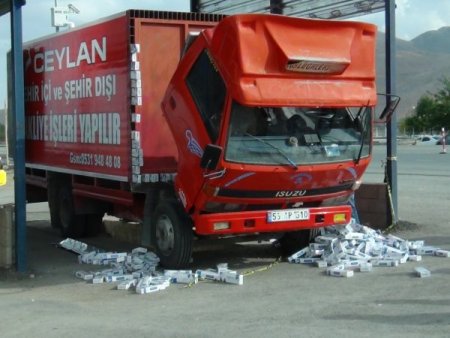 Muş'ta 81 bin paket kaçak sigara ele geçirildi