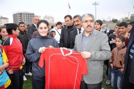 Muş’ta kız çocukları spora kazandırılıyor