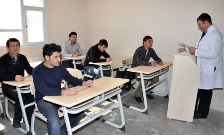 Muş'ta okuma salonları dar gelirli öğrencileri ağırlıyor