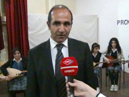 Muş'ta ücretsiz bağlama ve gitar kursu açıldı