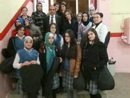 Muş'ta ücretsiz bağlama ve gitar kursu açıldı