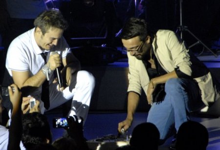 Mustafa Ceceli, Kıbrıs'ta sevenleriyle buluştu