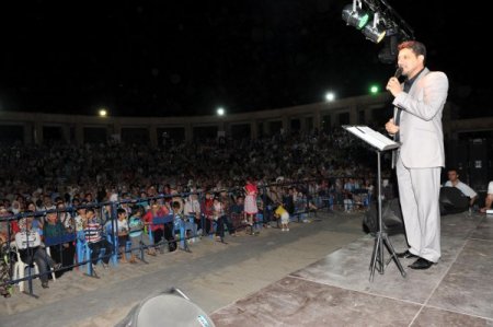 Mustafa Özcan Güneşdoğdu, Dara Amfi Tiyatro'da Konser Verdi
