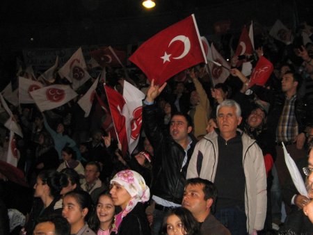 Mustafa Yıldızdoğan: Yörüklere de açılım Derse, utancımızdan sokağa çıkamayız