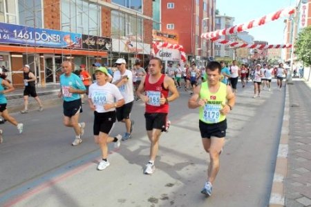 Mustafakemalpaşa Belediye Spor Atletleri Çayırova’da ter döktü