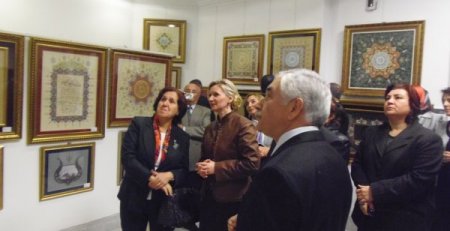 Mustafakemalpaşalı bayanların tezhip eserleri Bursa’da sergileniyor