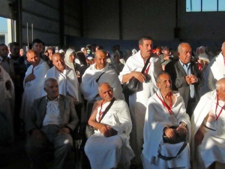 Muş'tan ilk hac kafilesi kutsal topraklara uğurlandı