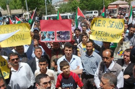 Muş'tan Yardım Gemilerine Dualarla Destek