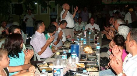 Mut Belediyesinde İftar Geleneği Sürüyor