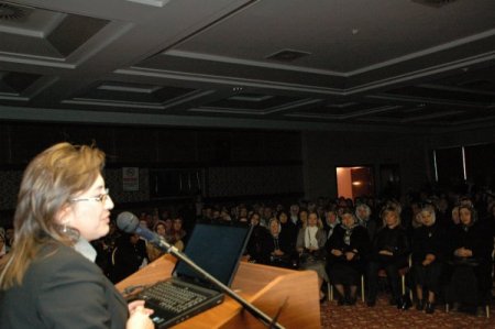 "Mutluluğu Yakalamak İçin Efendimizin Hayatını Ve Kur'an'ı Örnek Almalıyız"