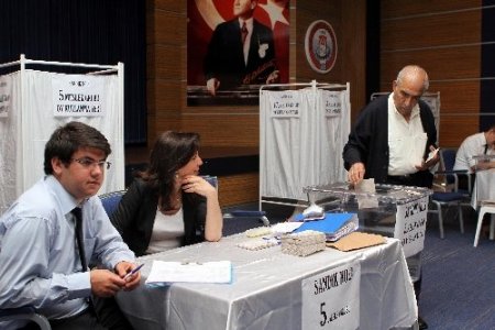 MUTSO’da seçimin galibi Bülent Karakuş