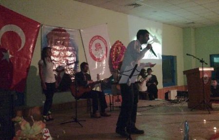 Myo'lu Öğrencilerden 'son Damlada Aşk' İsimli Şiir Dinletisi