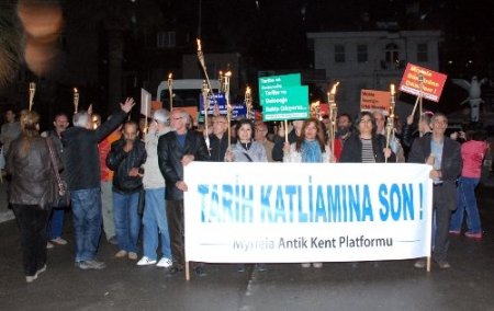 Myrleia Antik Kent için davullu zurnalı yürüyüş