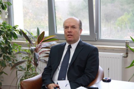 Naci Koru: Suriye’den kaçan insanlara kucak açmaya devam edeceğiz