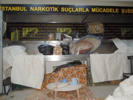Narkotik polisi 33 kilogram eroin ele geçirdi