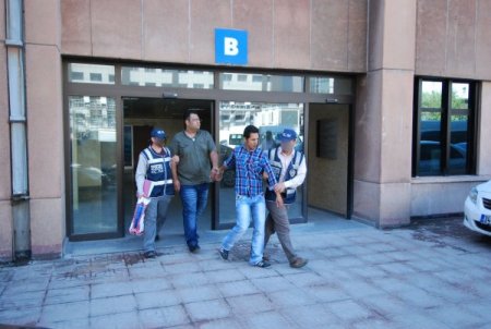 Narkotik polisi 'ölümcül uyuşturucu'ya geçit vermedi