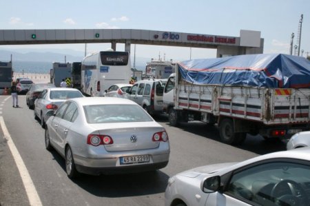 Narlı Feribot İşletmeciliği AŞ Genel Müdürü Bülent Şafak: Kuyruklar sona erecek